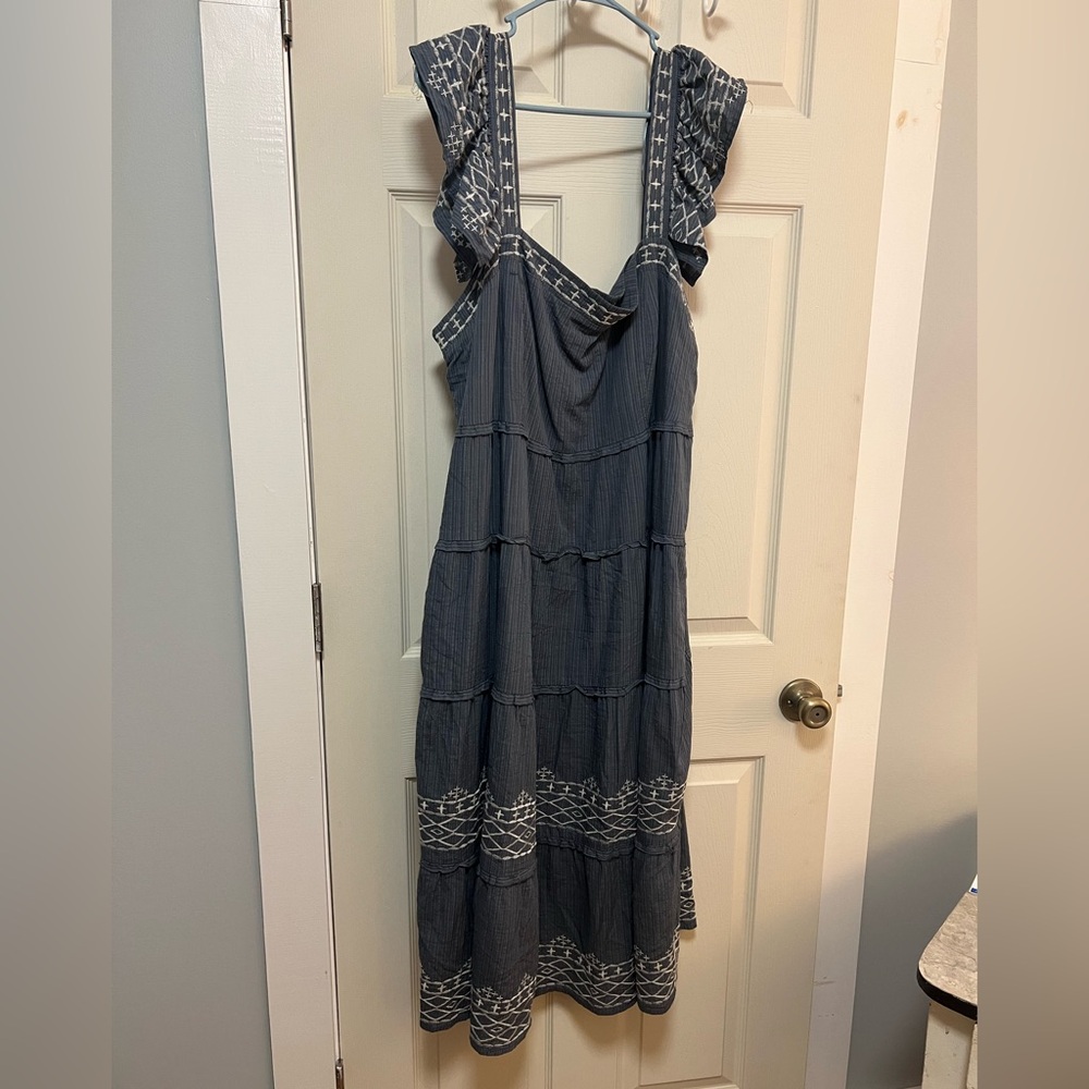 Knox Rose Blue Midi Dress with White Embroidery